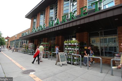 1020 Monroe St, Washington DC 20010-2079 exterior