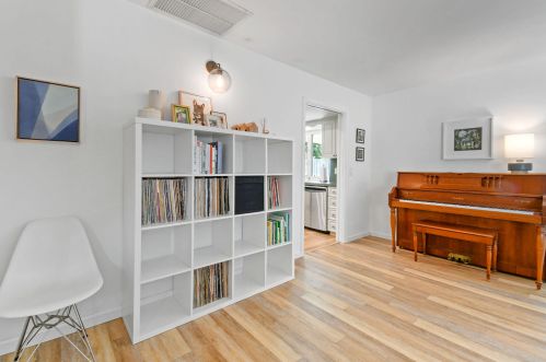 1330 27 Ave, Boynton Beach FL 33435-7529 exterior