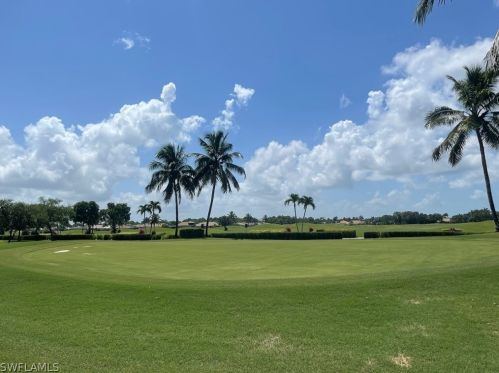 6044 Dogleg Dr, Naples FL 34113-1688 exterior