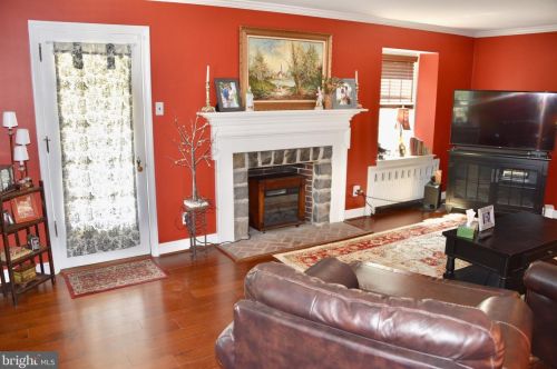 1512 Wilson St, Pottstown PA 19464-4454 exterior