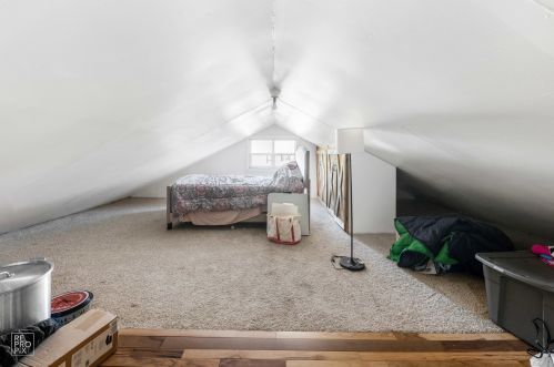 220 Cir Dr, Joliet IL 60433-1507 exterior