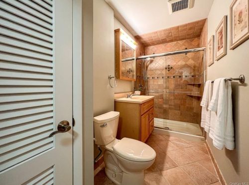 62 Windmill Rd, Armonk NY 10504-2832 exterior