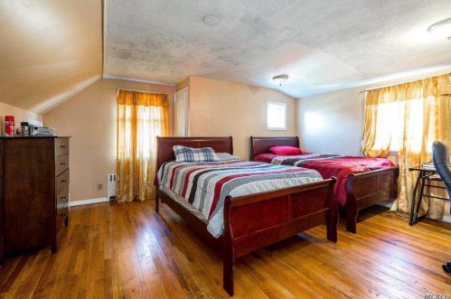 189 Broadway, Valley Stream NY 11580-4810 exterior