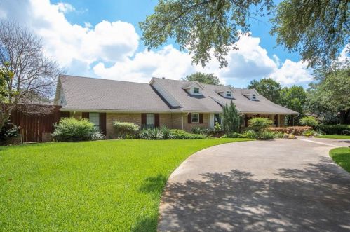 14140 Edgecrest Dr, Dallas, TX 75254-2802