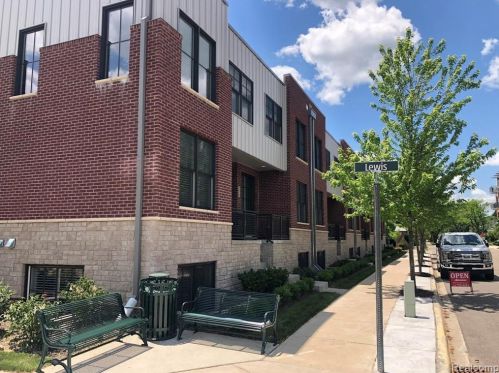 2080 Villa Rd, Bham MI  48009-6570 exterior