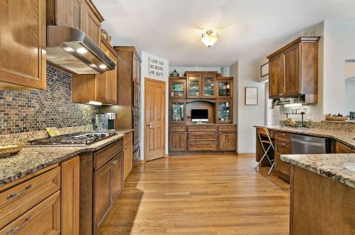 2309 Timberline Trl, Bull Valley IL 60098 exterior