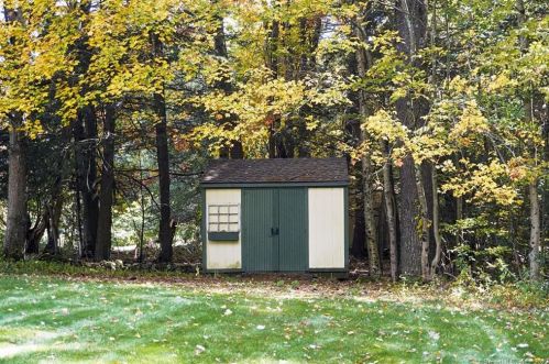 109 Babbling Brk Rd, Torrington CT 06790-2166 exterior