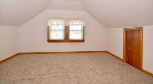 615 Saylor Ave, Elmhurst IL 60126-4305 exterior