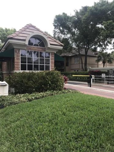 845 Normandy Trace Rd, Tampa, FL 33602-5924