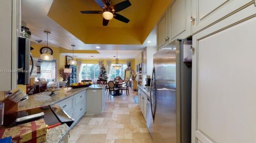 11269 Northland Dr, Fort Pierce FL 34987-1942 exterior