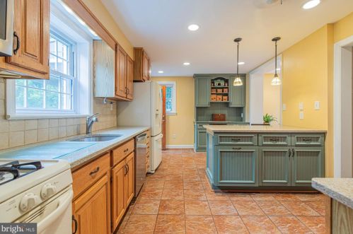 200 Normandy Dr, Silver Spring MD 20901-3030 exterior