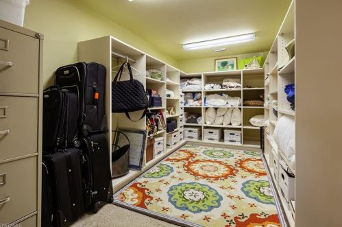 2481 Augusta Dr, Naples FL 34109-3347 exterior