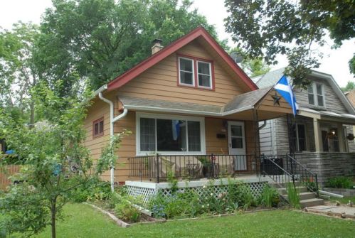 6823 Auburn Ave, Milwaukee, WI 53213-3115