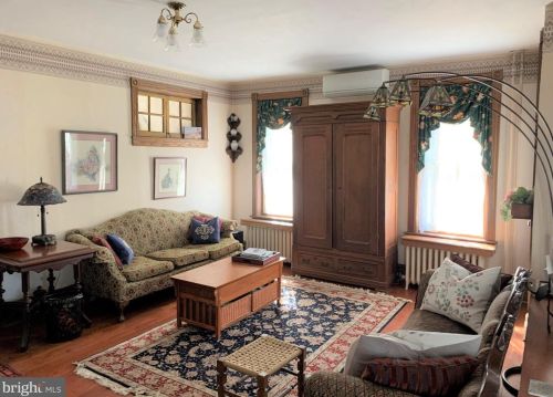 614 Church St, Limerick PA 19468-2123 exterior