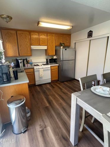 1301 Casa San Carlos Ln, Oxnard, CA 93033-4232