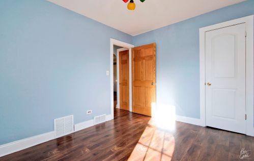 209 Gretta Ave, Waukegan IL 60085-4648 exterior