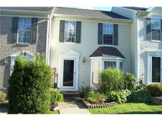 747 Parkridge Ln, Moon Twp, PA 15108-2872