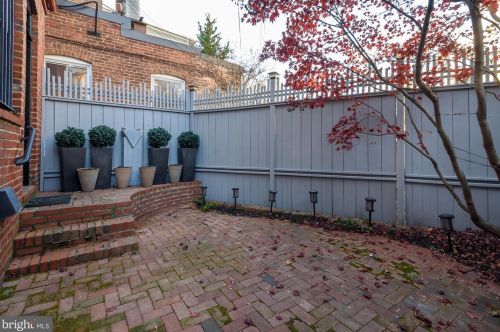 1014 Massachusetts Ave, Washington DC 20005-4646 exterior