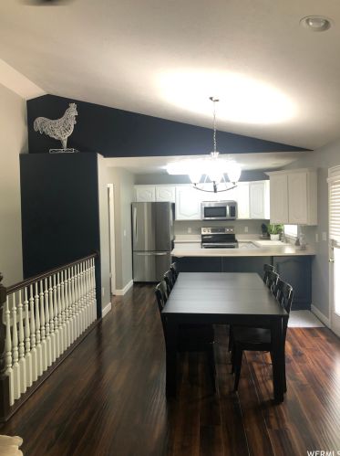 341 Ln Vera Ln, Sandy UT 84094 exterior