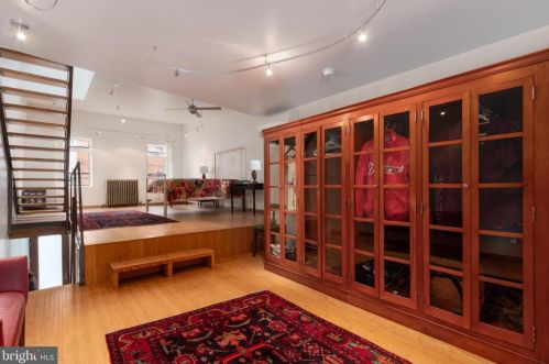 1124 13 St, Philadelphia PA 19147-4534 exterior