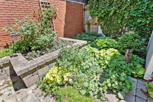 1749 Fern Ct, Chicago IL 60614-5606 exterior