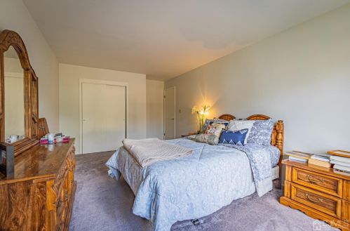 7 Meredith Rd, Edison NJ 08817-2231 exterior