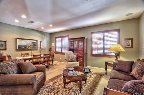 31929 Avenida Enrique, Temecula CA 92591-2145 exterior