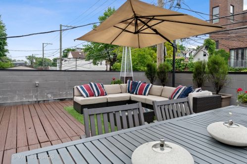 1017 Winchester Ave, Chicago IL  60622-3734 exterior