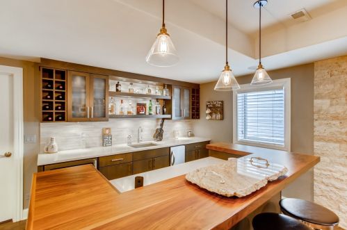 252 Grantley Ave, Elmhurst IL 60126-2237 exterior