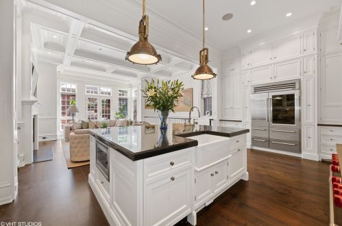 1845 Orch St, Chicago IL 60614-5106 exterior