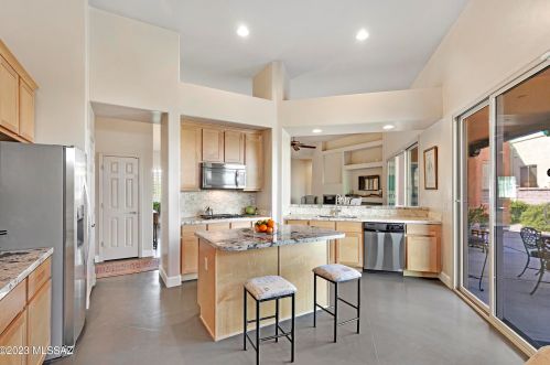 5623 Creosote Ridge Way, Tucson AZ  85747-6046 exterior