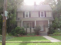 28 Agawam Rd, Newton, MA 02468-1303