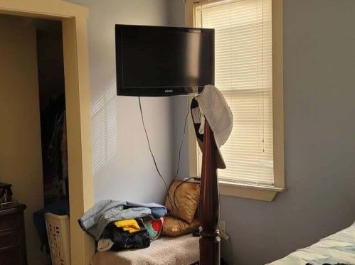 531 Oak St, Waukegan IL 60085-6530 exterior