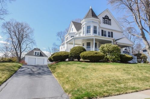 6 Stevens St, Methuen, MA 01844-3146