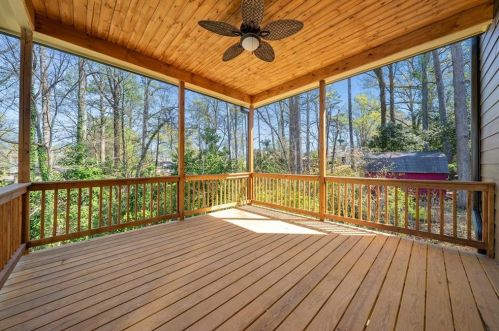 1055 Church St, Smyrna GA exterior