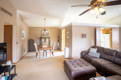 3725 Loomis Rd, Milwaukee WI 53221-1054 exterior