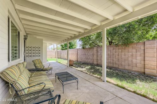 6107 12 Pl, Phoenix AZ 85014-6707 exterior