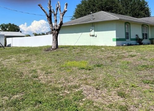 5491 19 Pl, Naples FL 34116-6205 exterior