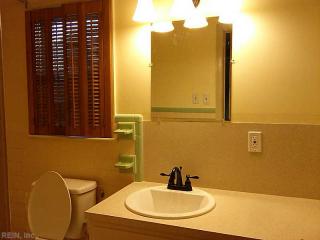 103 Country Club Dr, Elizabeth City NC  27909-3260 exterior