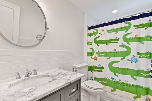 1856 Colland Dr, Atlanta GA 30318-2604 exterior