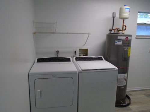 372 Walters Ter, Fort Pierce FL 34983-3878 exterior