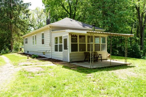 4624 1 St, Kalamazoo MI 49009-7943 exterior