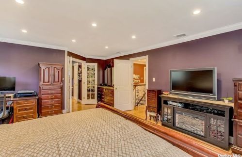 34 Fielding Ave, Huntington Station NY 11746-6731 exterior