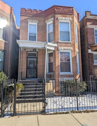 6615 Vernon Ave, Chicago IL 60637-3215 exterior