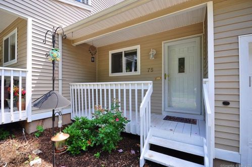 75 Florence Way, Farmington, CT 06032-3438