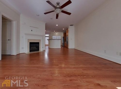 2765 Durham Dr, Atlanta GA  30319-3673 exterior