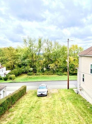 1414 Brinton Rd, Pittsburgh PA 15221-4612 exterior