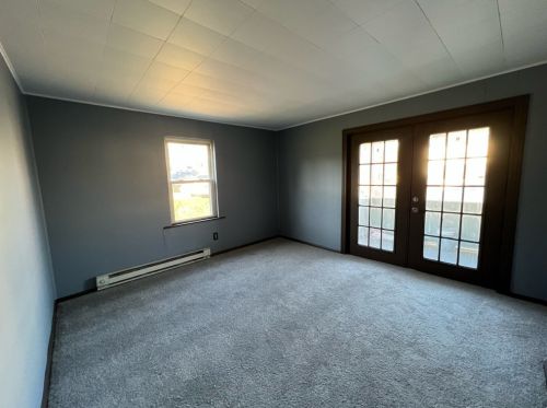 9046 Maple St, Pittsburgh PA  15239-1628 exterior