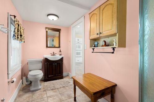 193 Main St, Plaistow NH 03865-3013 exterior