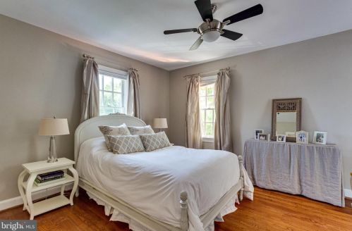 827 Royal St, Alexandria VA  22314-4340 exterior